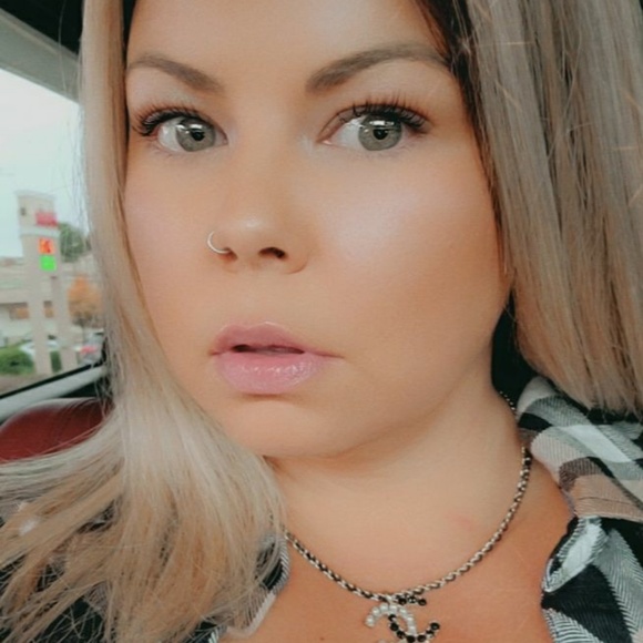 Meet your Posher, Kathy - Picture 1 of 1